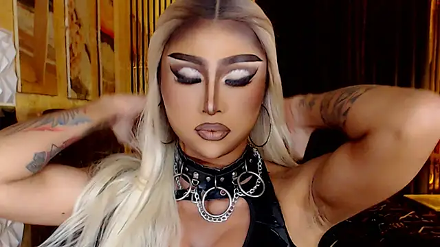 MassiveCockTrans webcam