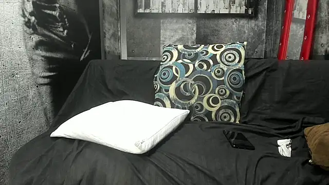 Gury_tattoo webcam