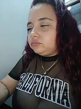 CURVY-HORNY webcam