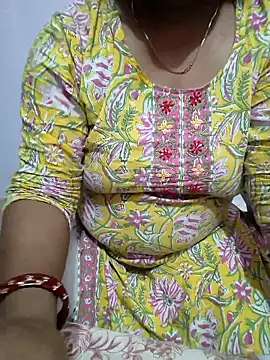 sexxyrenukaa webcam