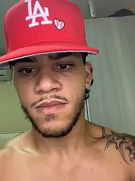 izaak_taylor7 webcam
