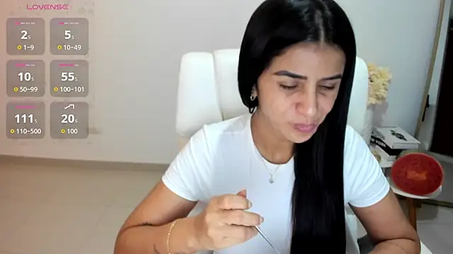 renata_t_ - Renata_t_'s free webcam - UK Sex Cams