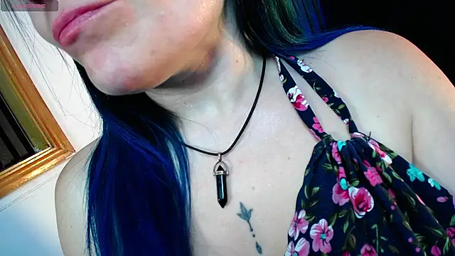 alicia_moom webcam