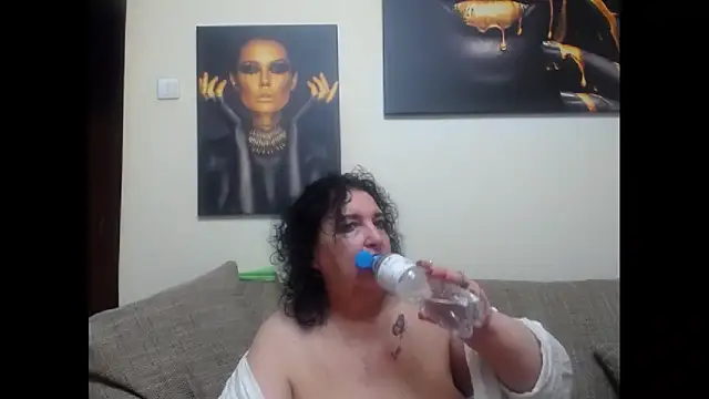 maturekorine webcam