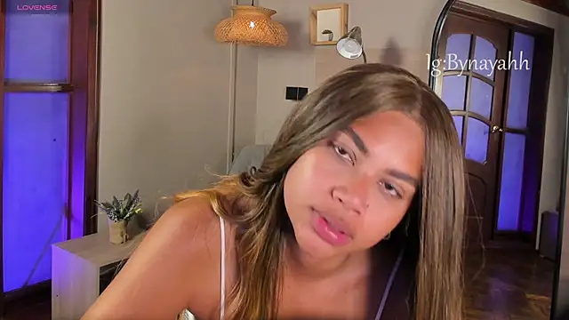 nayah__ webcam