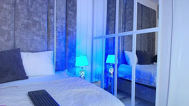 AliDiaz_ webcam