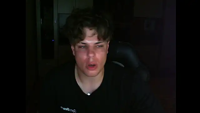Kane_Wolf webcam