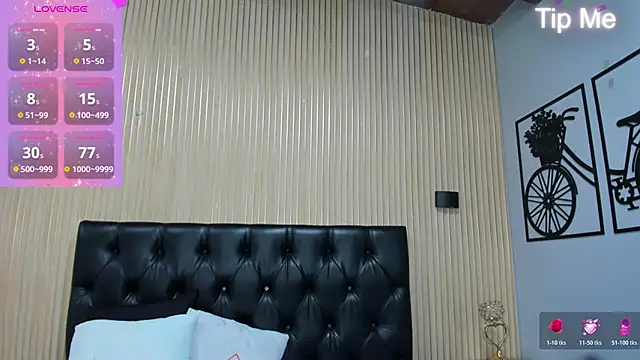 Paulinna_Curvy webcam