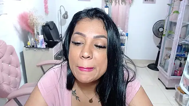 titsbiglovers webcam