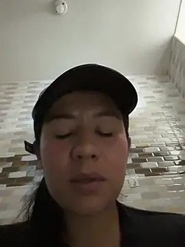 kim_monti webcam