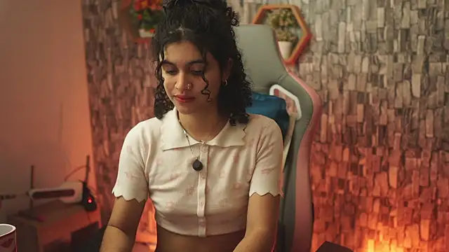bonniie_98_ webcam