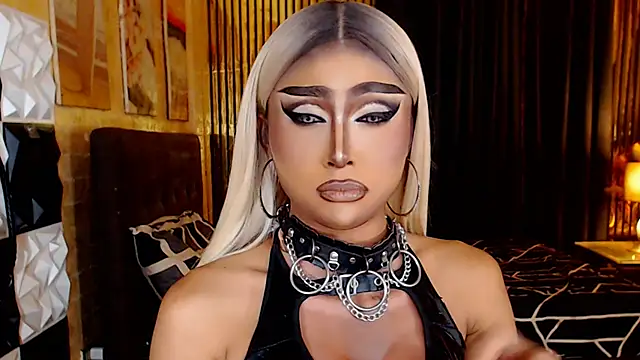 MassiveCockTrans webcam
