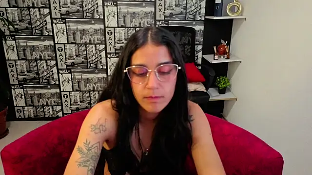 DanielaMonroe webcam