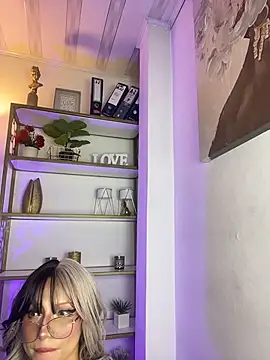 Saraa_love_ webcam