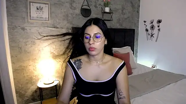 isa_cruzx webcam