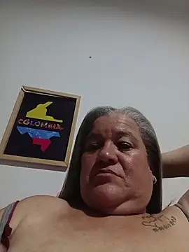 LadyPerversaXxx_69 webcam