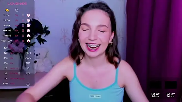 KindHazelHere_ webcam