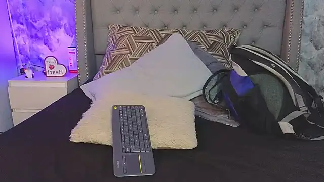 Shantal_Joness webcam