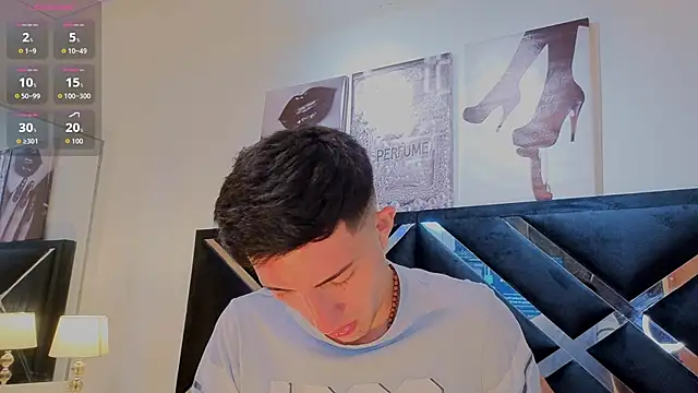 Un_Sluttyy webcam