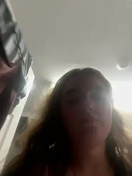 naughtygirl6989 webcam