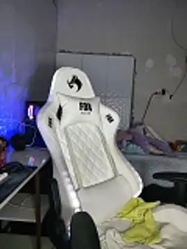 Fetichista23 webcam