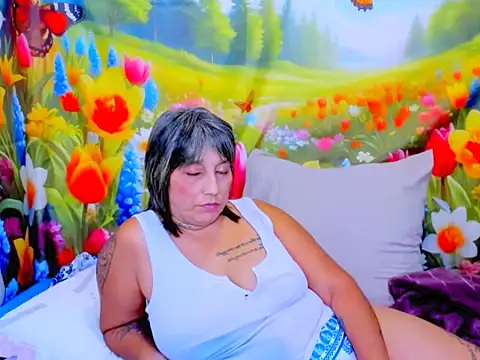 indianroxy webcam