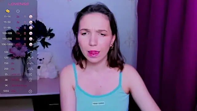 KindHazelHere_ webcam