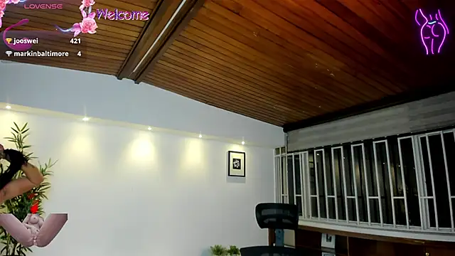 victoria_mooree webcam