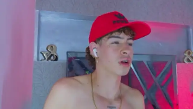 nova_salvatore webcam