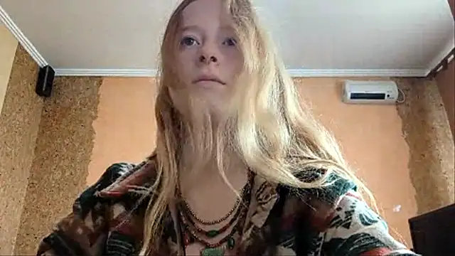 KateVibe_01 webcam