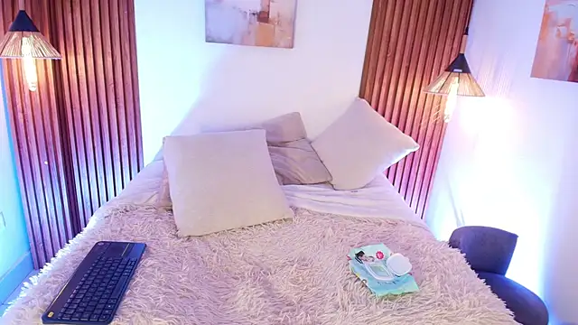 MiaGinger_ webcam