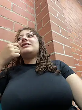 Amber_roouse webcam