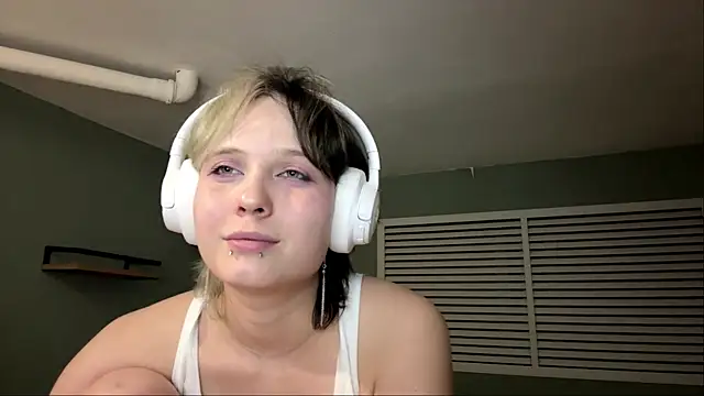 CuteLilit webcam