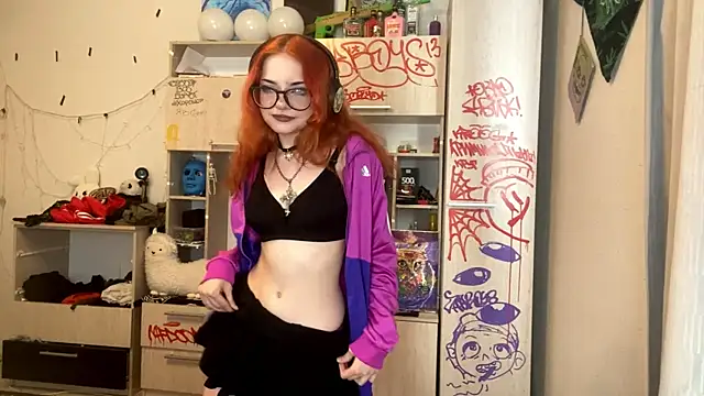 CuteRedheadPrincess webcam