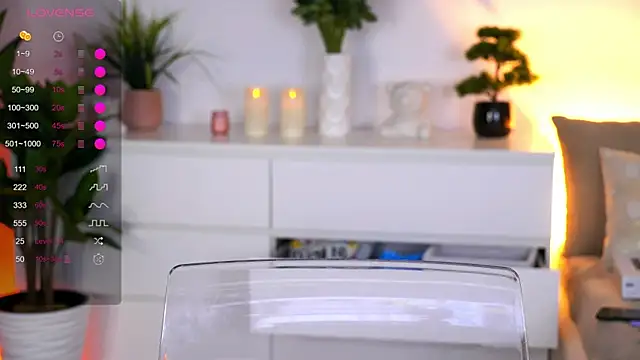 AishaSins webcam