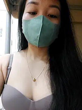 Laurie369 webcam