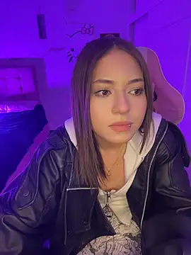 PrettyAmber webcam