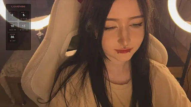 sinspirits (Ask my age) - spank butt in panties