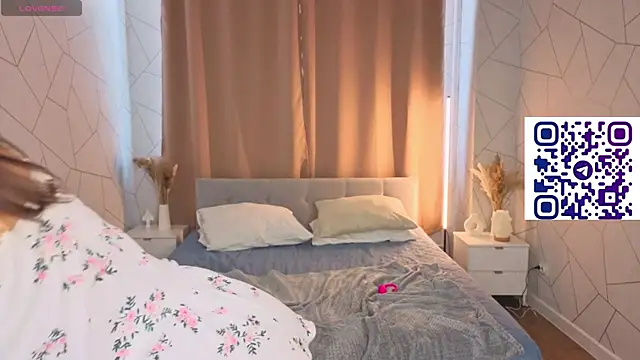 Tiffany-Grace webcam