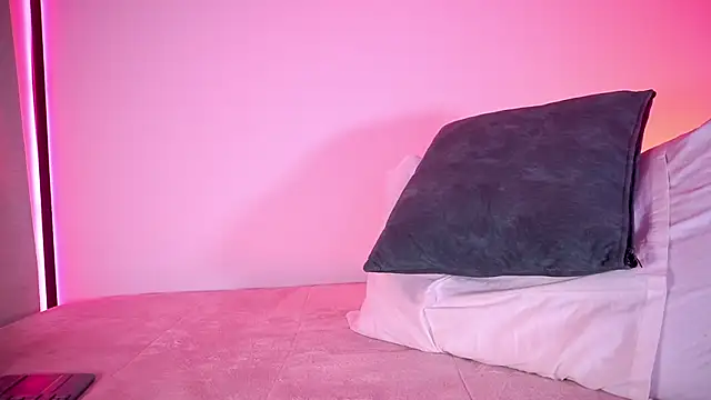 petitevictoria webcam