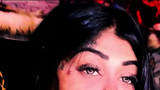 indian_dreamgirl webcam