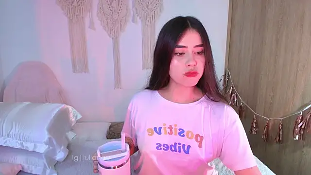 iriswest_ - Iriswest_'s free webcam - UK Sex Cams