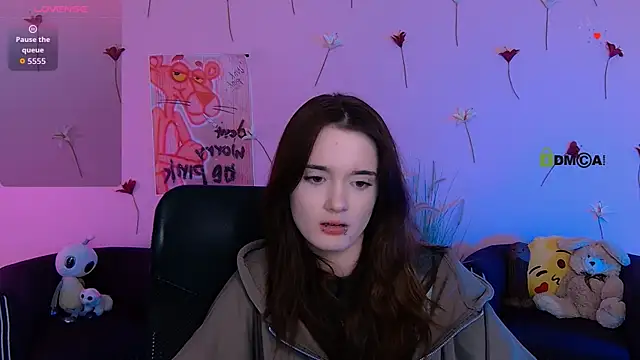 liana_kisses webcam