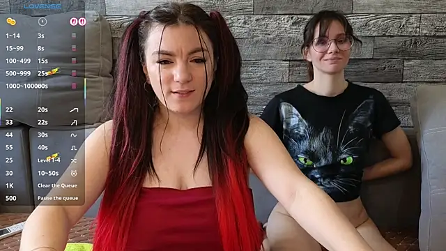 Vika_loves_you live sex cam