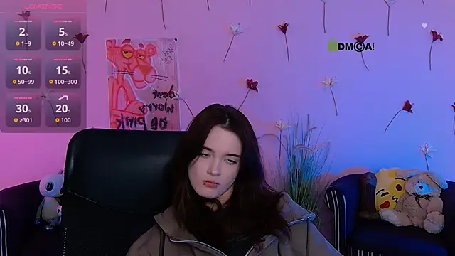 liana_kisses webcam