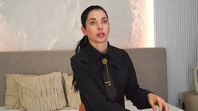 misssophiee_ - MissSophiee_'s free webcam - UK Sex Cams