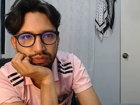 thomass1018 webcam