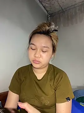 Almira6868 webcam