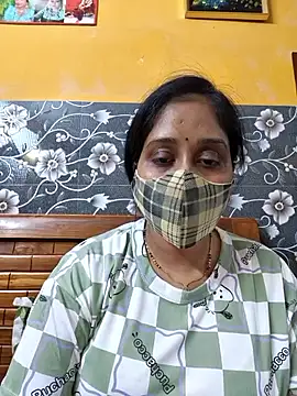 Wildsimmi25 webcam