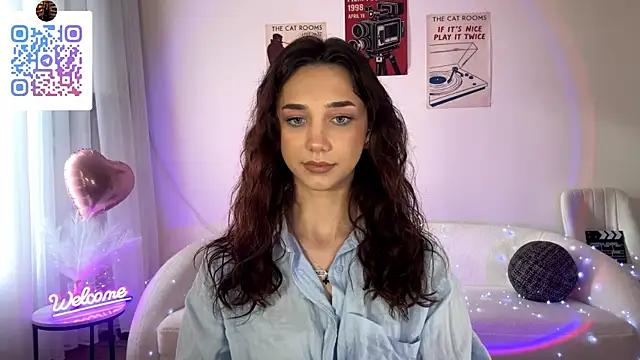 LinaMour webcam